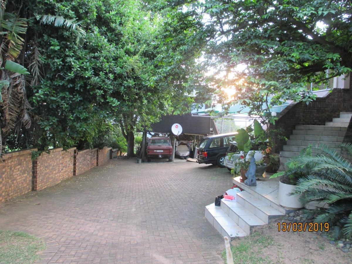 The Tree House Mbombela Exterior photo